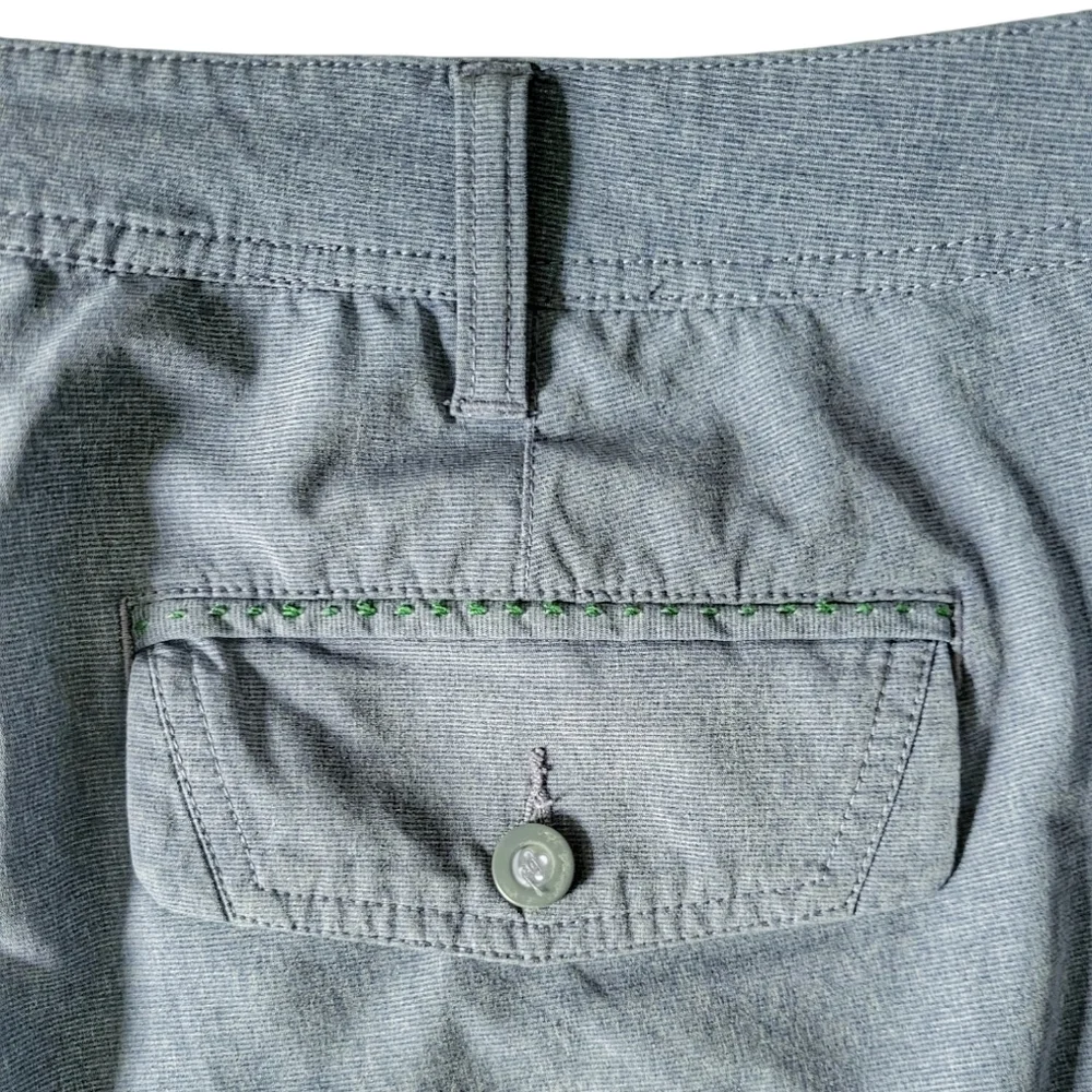 Orvis // Men's Escape Shorts / 36 / Juniper
